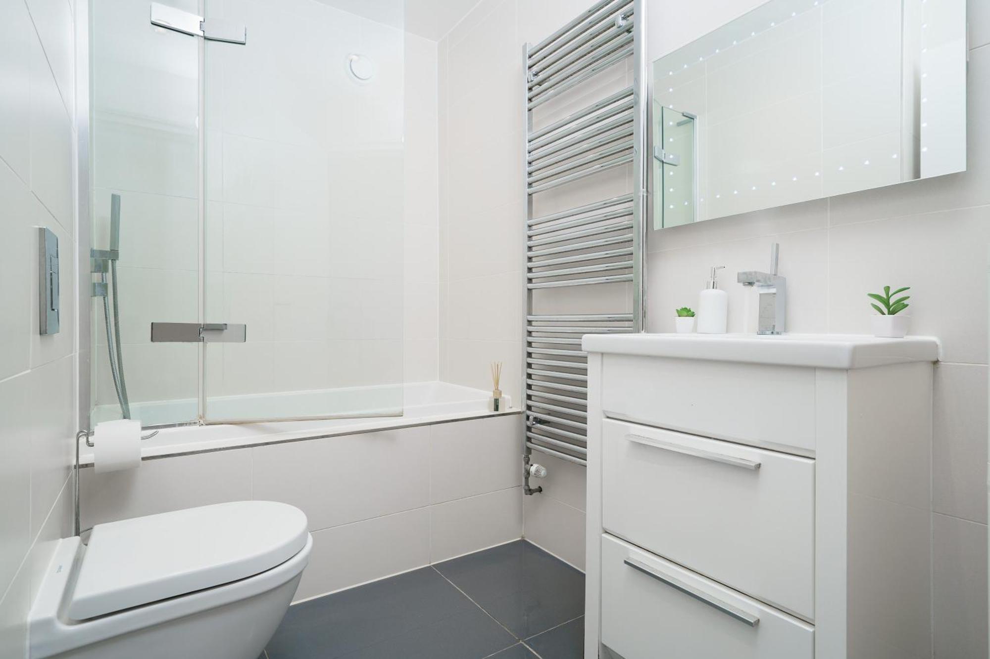 En-Suite Room In Zone 1 ลอนดอน ภายนอก รูปภาพ